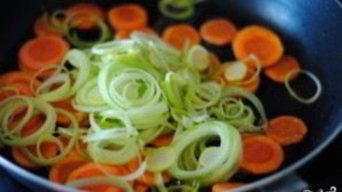 жаркое в горшочках с курицей