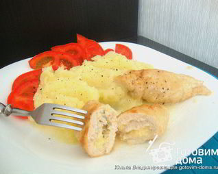 Куриные зразы с сыром в сырном соусе