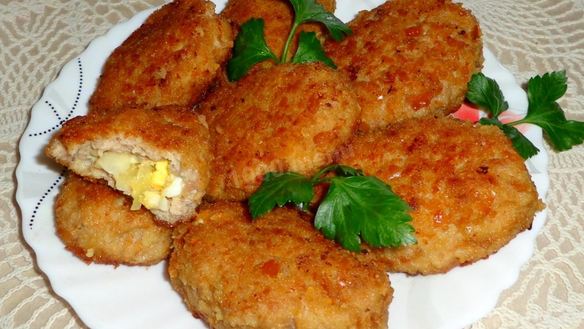 Рецепт Мясных зраз с луком и яйцом