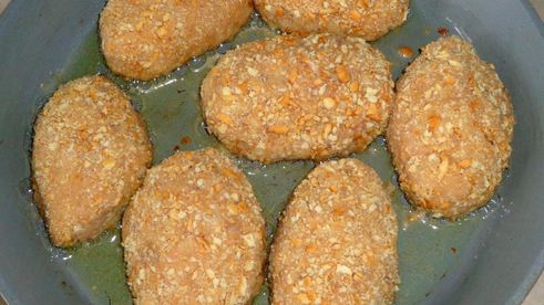 мясные зразы с луком и яйцом