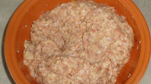 мясные зразы с луком и яйцом