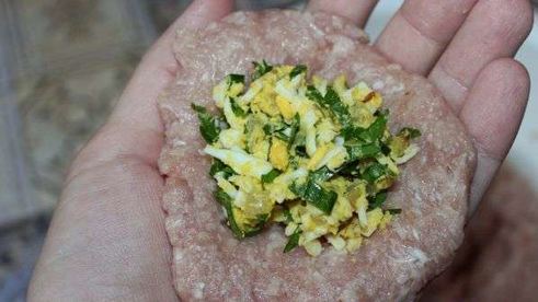 зразы из свинины с яйцом