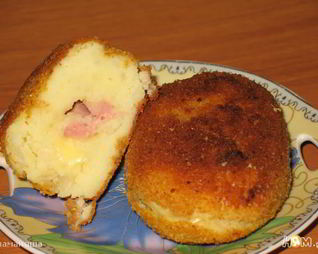 Зразы картофельные с копченой курочкой