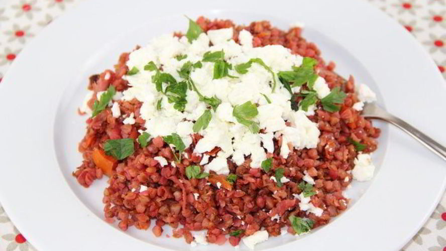 Рецепт гречки с овощами и фетой