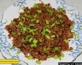 Гречка с тушенкой, морковью и луком