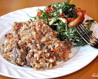 Гречка с тушенкой в мультиварке