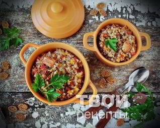 Гречка с тушенкой