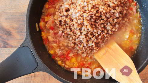 гречка с тушенкой