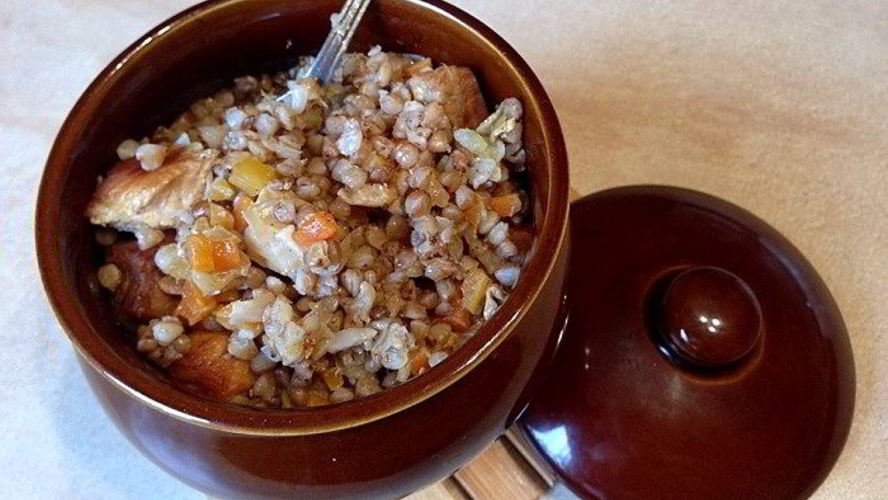 Рецепт гречки в горшочке с мясом