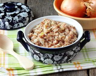 Гречневая каша с луком в мультиварке