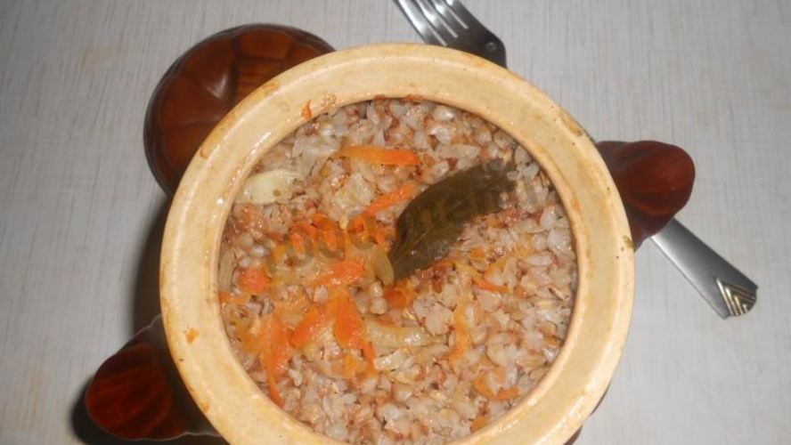 Рецепт гречневой каши в горшочке в духовке с мясом