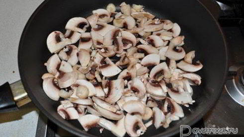 каша гречневая с тушенкой и грибами вкусняшка