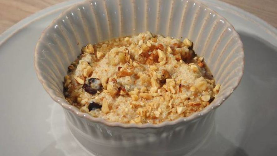 Рецепт каши из киноа с орехами и сухофруктами