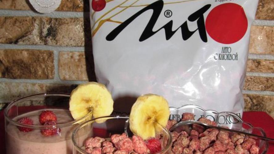 Рецепт бананова-клубничного коктейль с добавлением лито