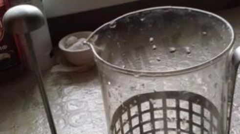 чай с имбирем, лимоном и яблоками