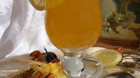 фруктовый чай с чабрецом и пряностями