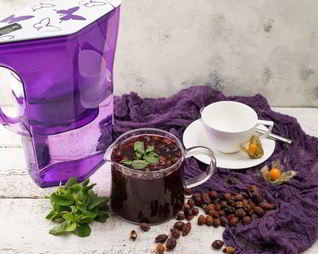 Витаминный чай с черной смородиной и шиповником