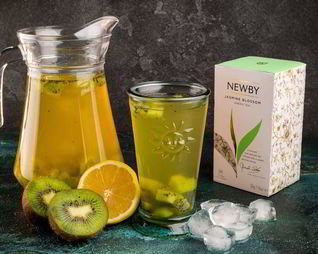 Витаминный чай с киви и мятным сахаром