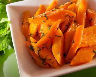 Карамелизованная морковь в кленовом сиропе