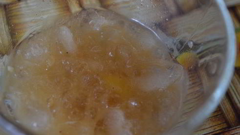 зимний кофе фраппе с корицей и имбирем