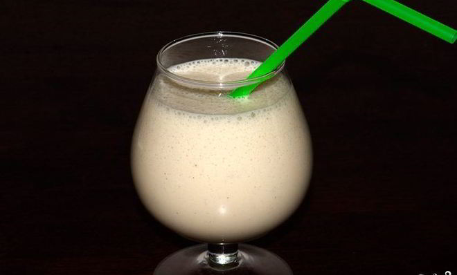 Молочный коктейль в блендере