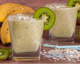 Овсяный смузи с бананом и киви