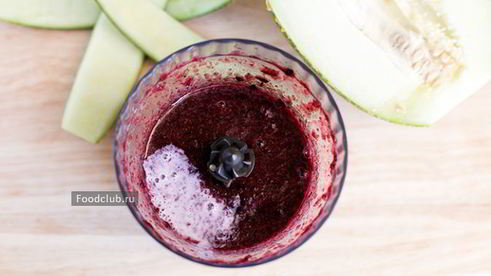 смузи из дыни с черникой