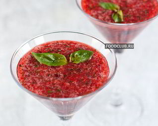 Смузи из клубники с базиликом