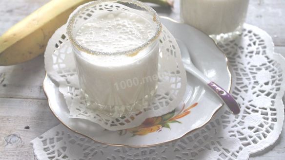 Рецепт Смузей с бананом и молоком