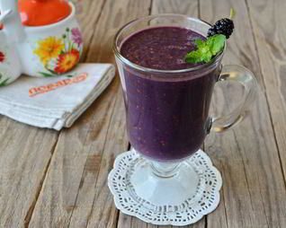 Смузи с шелковицей