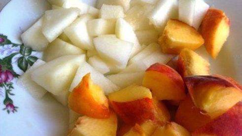 смузи вкусняшка из дыни и персика