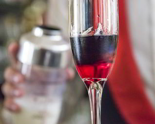 Сок из черноплодной рябины