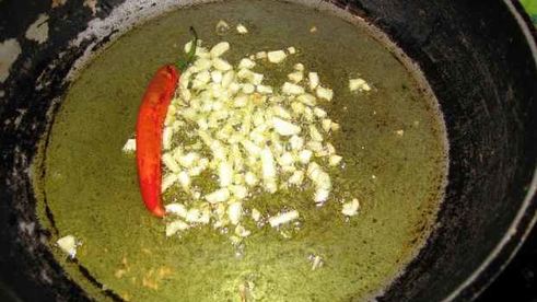 спагетти с морским коктейлем