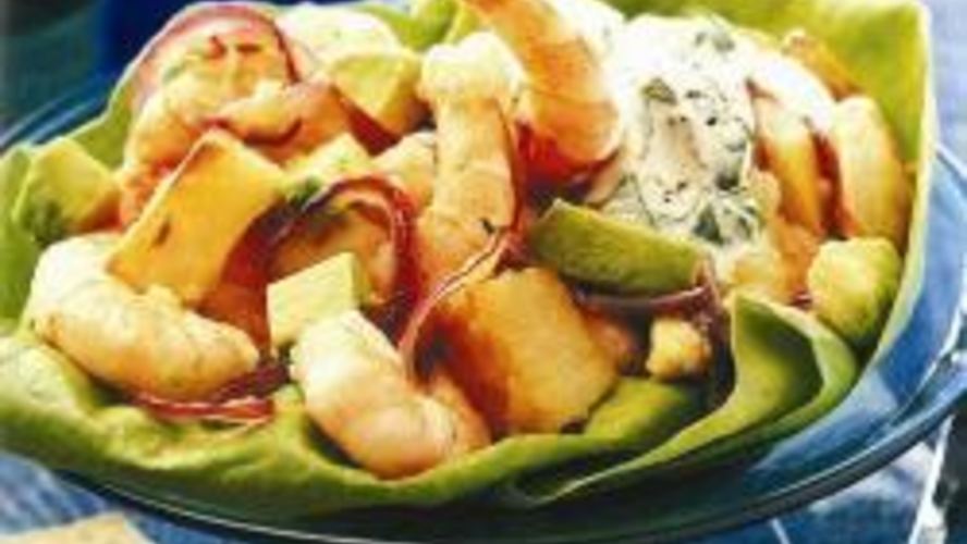 Рецепт картофельного салата с авокадо и креветками