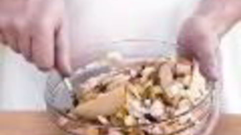 картофельный салат с креветками