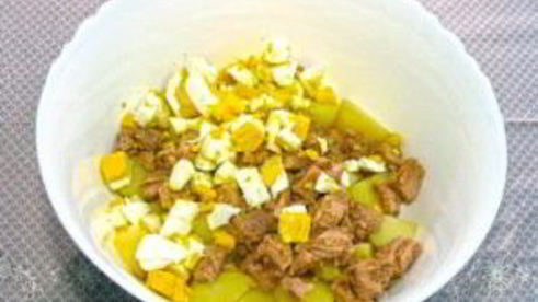 картофельный салат с тунцом