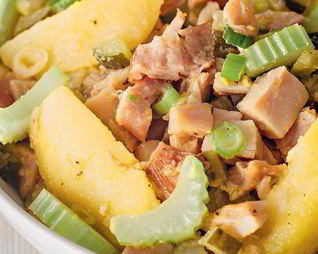 Салат из картофеля и копченой курицы