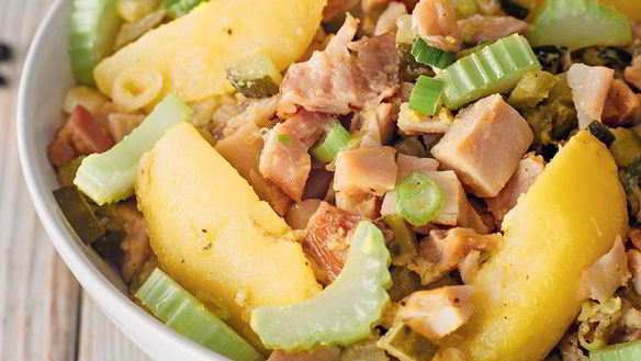 Рецепт Салата из картофеля и копченой курицы