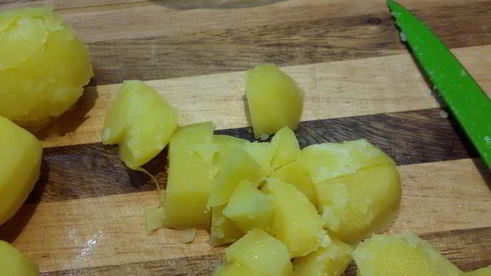 салат из картофеля с оливками