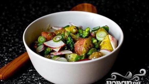 Рецепт Салата с картофелем, маринованным луком и спаржей