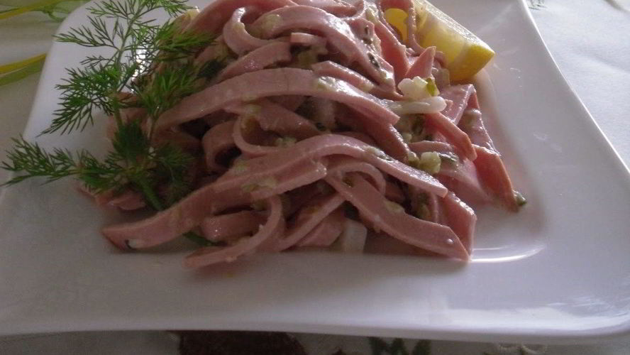 Рецепт немецкого колбасного салата