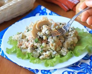 Салат Оливье с грибами постный