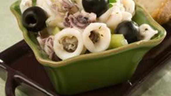 Рецепт Оригинального салата с кальмарами