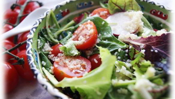 Рецепт Овощного салата с кус-кусом и моцареллой