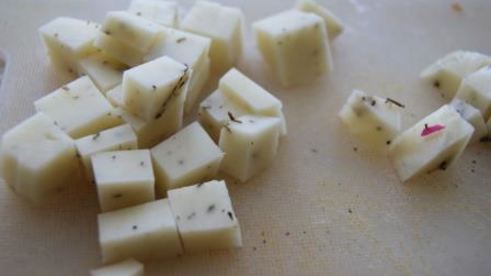 овощной салат с кус-кусом и моцареллой