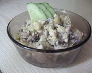 Салат Гостиный двор с грибами