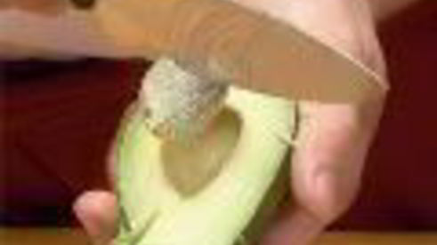 салат из авокадо с тунцом