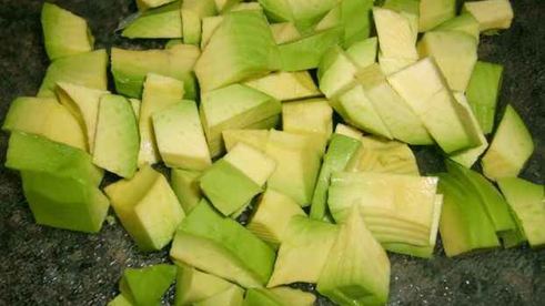 салат из авокадо