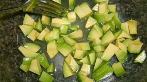 салат из авокадо