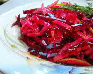 Салат из капусты и свеклы